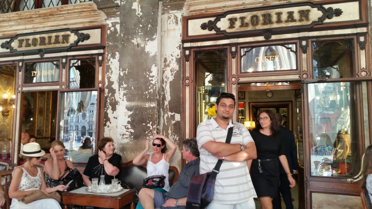 Txema en el Cafe Florian de Venecia