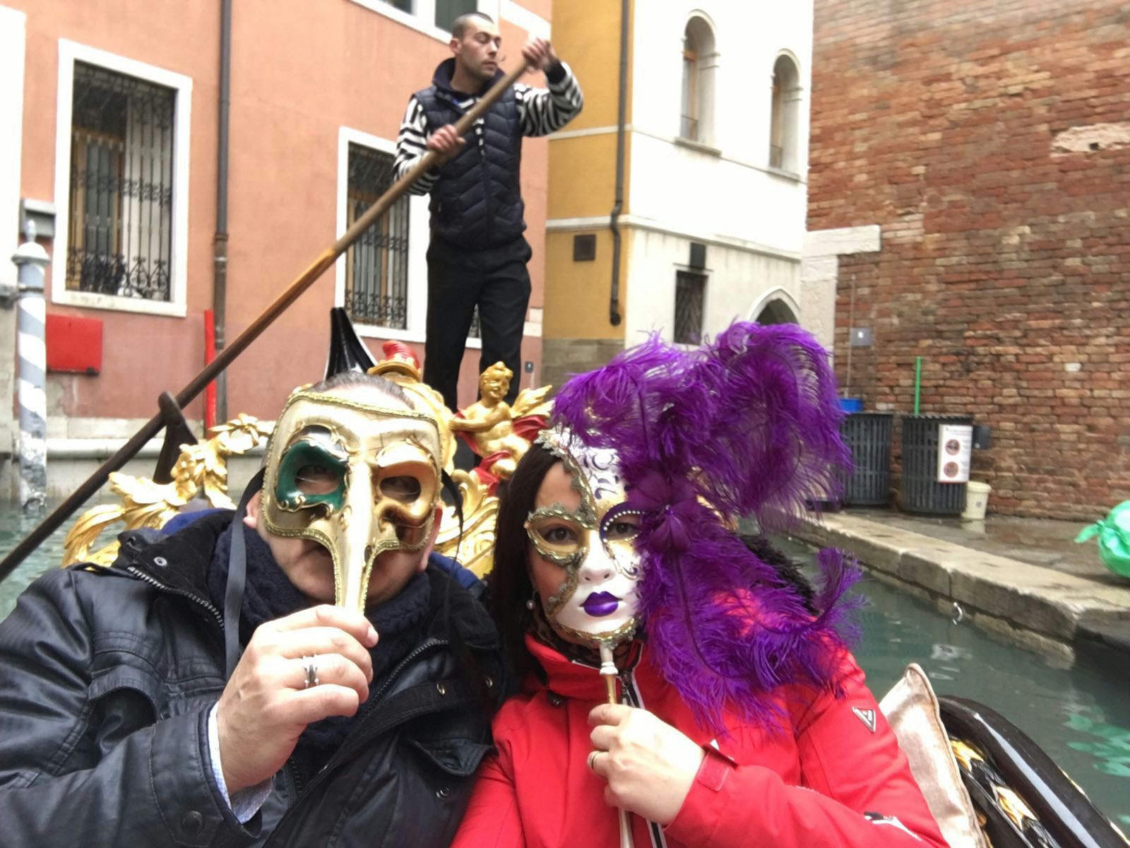 Tina y Nando en los carnavales de Venecia