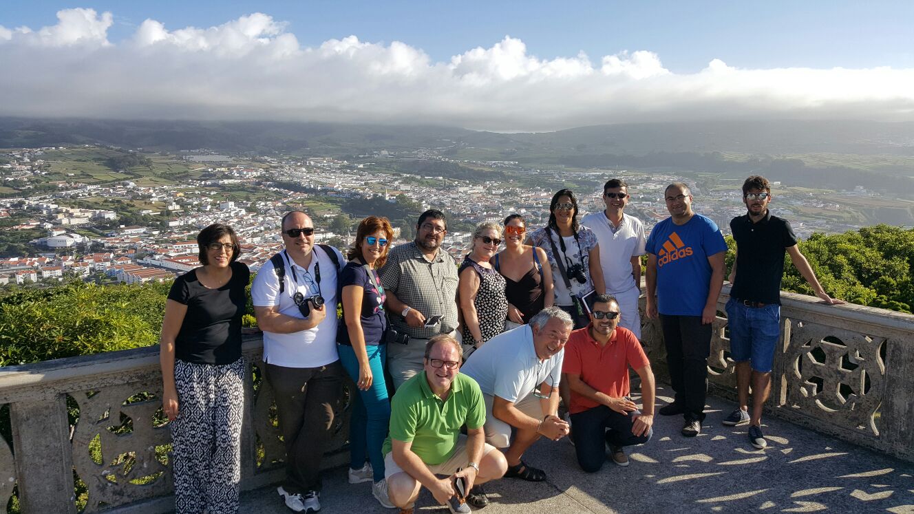 Grupo de Dit junto a Joao.